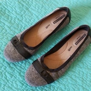 Clarks Herringbone Flats
